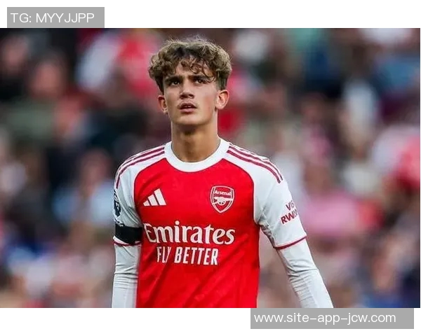 斯基拉透露曼与阿森纳达成续约协议,17岁签职业合同 斯基拉透露曼与阿森纳达成续约协议,17岁签职业合同