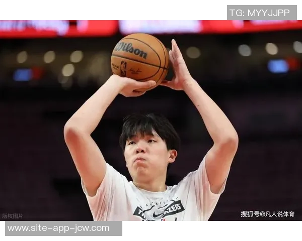 杨瀚森:向男篮前辈们去学习不断成长的篮球新星之路 杨瀚森:向男篮前辈们去学习不断成长的篮球新星之路