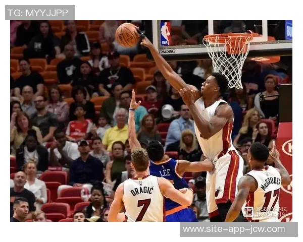 有一说一，霍华德只能当控卫，只投三分能carry野球场吗？