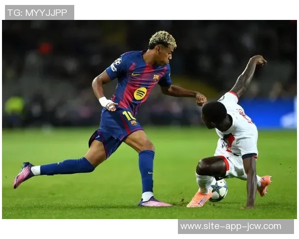 巴萨旧将昆卡:因膝伤退役很痛苦;亚马尔不在乎外界评价是好事 巴萨旧将昆卡:因膝伤退役很痛苦;亚马尔不在乎外界评价是好事